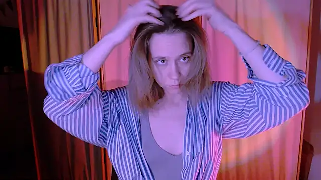 Snapshot of Malinax chatting on 09-23-25, 10:35 Malinax online show from 09-23-25, 10:35