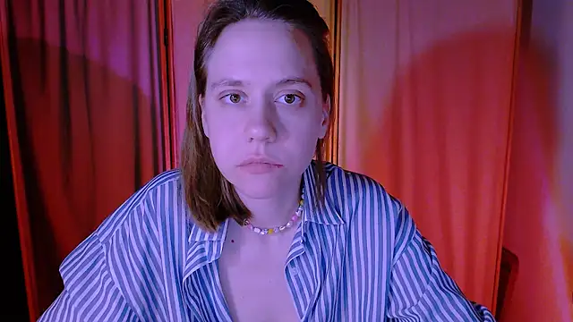 Snapshot of Malinax chatting on 09-25-25, 10:35 Malinax online show from 09-25-25, 10:35