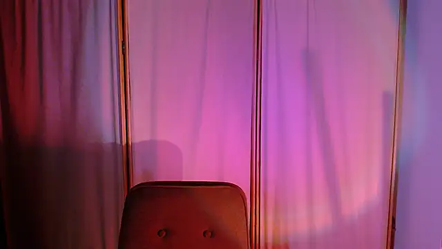 Snapshot of Malinax chatting on 09-26-25, 10:47 Malinax online show from 09-26-25, 10:47