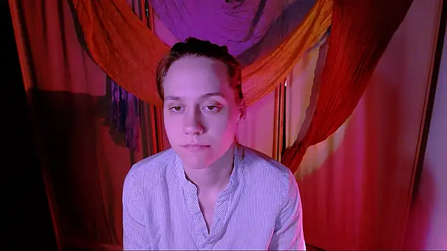 Snapshot of Malinax chatting on 11-07-25, 10:32 Malinax online show from 11-07-25, 10:32