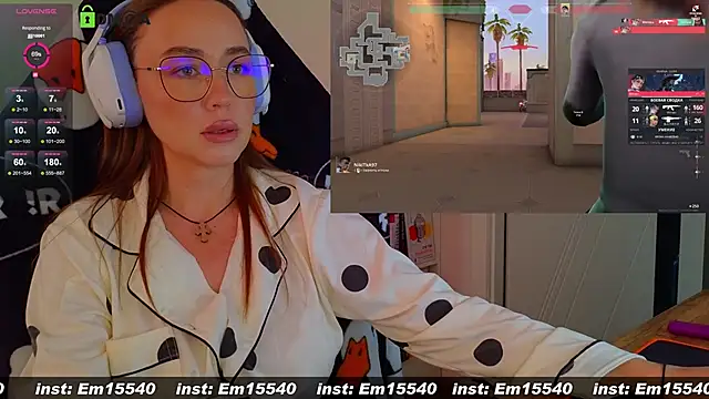 Snapshot of Emili1- chatting on 01-21-25, 11:56 Emili1- online show from 01-21-25, 11:56