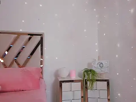  Andyy   online show from 02-20-25, 09:42