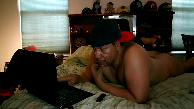 Snapshot of pimpdaddy4ever chatting on 01-12-25, 06:38 pimpdaddy4ever online show from 01-12-25, 06:38