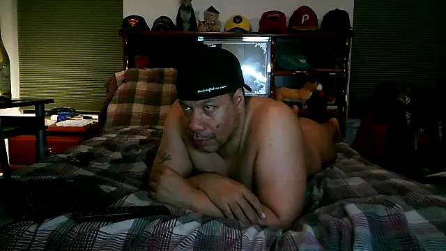 Snapshot of pimpdaddy4ever chatting on 03-11-25, 06:21 pimpdaddy4ever online show from 03-11-25, 06:21