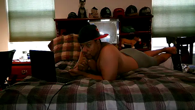 Snapshot of pimpdaddy4ever chatting on 03-16-25, 04:56 pimpdaddy4ever online show from 03-16-25, 04:56