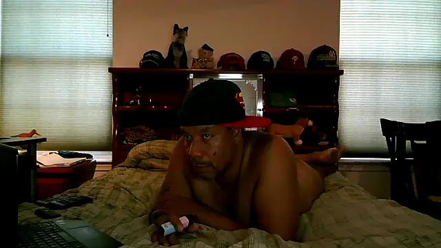 Snapshot of pimpdaddy4ever chatting on 09-14-25, 08:19 pimpdaddy4ever online show from 09-14-25, 08:19