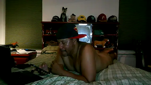 Snapshot of pimpdaddy4ever chatting on 09-17-25, 05:20 pimpdaddy4ever online show from 09-17-25, 05:20