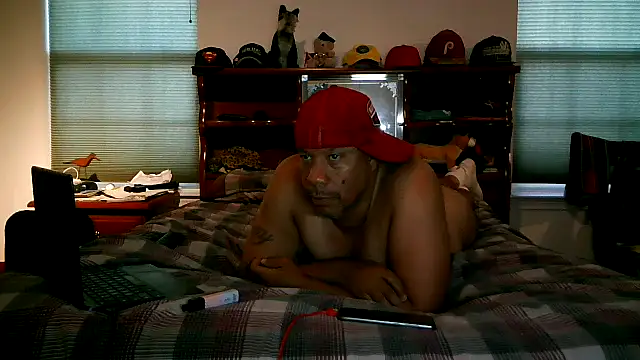 Snapshot of pimpdaddy4ever chatting on 10-02-25, 11:28 pimpdaddy4ever online show from 10-02-25, 11:28