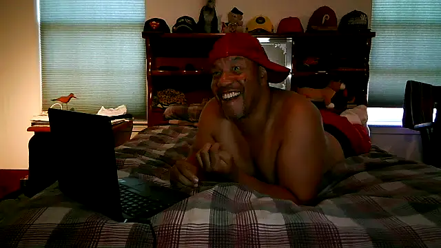 Snapshot of pimpdaddy4ever chatting on 10-09-25, 06:17 pimpdaddy4ever online show from 10-09-25, 06:17