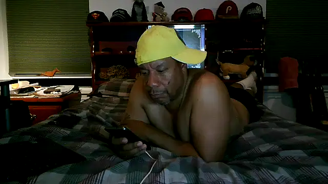 Snapshot of pimpdaddy4ever chatting on 11-07-25, 01:27 pimpdaddy4ever online show from 11-07-25, 01:27