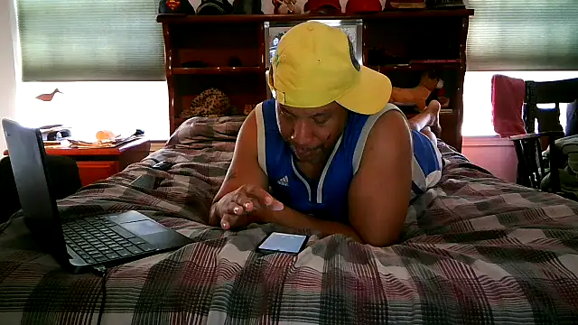 Snapshot of pimpdaddy4ever chatting on 11-28-25, 04:53 pimpdaddy4ever online show from 11-28-25, 04:53