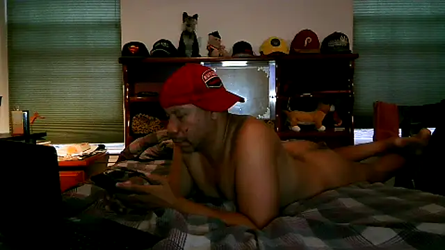 Snapshot of pimpdaddy4ever chatting on 12-02-25, 02:45 pimpdaddy4ever online show from 12-02-25, 02:45