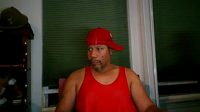 Snapshot of pimpdaddy4ever chatting on 12-14-25, 01:55 pimpdaddy4ever online show from 12-14-25, 01:55