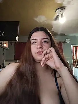 Snapshot of Carandrew chatting on 05-18-26, 03:07 Carandrew online show from 05-18-26, 03:07