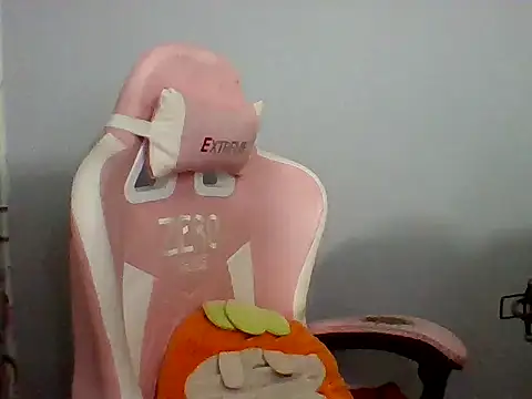 Nana-68 online show from 12-18-25, 02:01