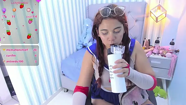 Snapshot of MADISON_ROWAN1 chatting on 02-04-25, 06:14 MADISON ROWAN1 online show from 02-04-25, 06:14