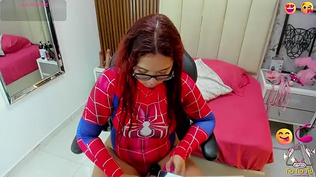 Snapshot of MADISON_ROWAN1 chatting on 10-06-25, 03:04 MADISON ROWAN1 online show from 10-06-25, 03:04