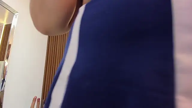 Snapshot of MADISON_ROWAN1 chatting on 12-04-25, 03:27 MADISON ROWAN1 online show from 12-04-25, 03:27