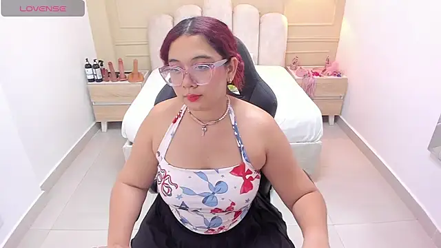 MADISON ROWAN1 online show from 04-13-26, 03:34