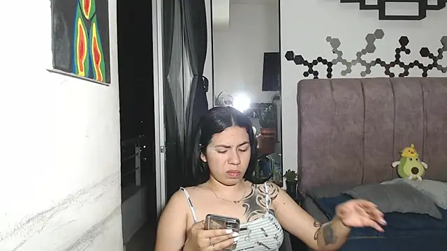 Snapshot of Liza_Thurner chatting on 02-26-25, 11:48 Liza Thurner online show from 02-26-25, 11:48