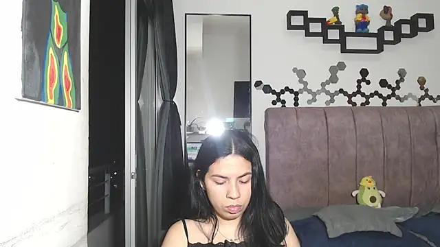 Snapshot of Liza_Thurner chatting on 03-22-25, 12:17 Liza Thurner online show from 03-22-25, 12:17