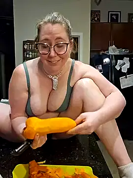 Snapshot of littlelustlamb chatting on 12-06-24, 10:08 littlelustlamb online show from 12-06-24, 10:08