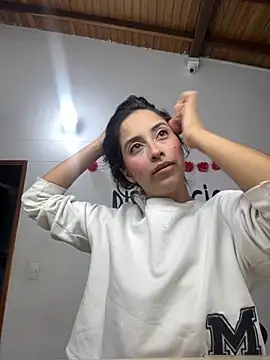 little-Emma online show from 09-19-25, 02:46