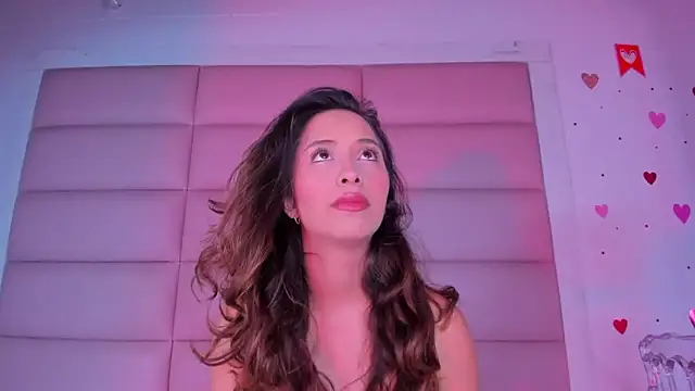 little-Emma online show from 10-19-25, 02:45