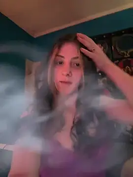 Snapshot of emilysue1 chatting on 01-06-25, 12:13 emilysue1 online show from 01-06-25, 12:13