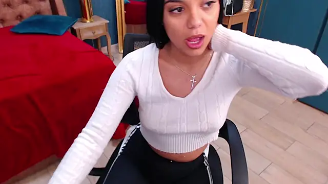 SerenaXMendez online show from 01-02-25, 07:55