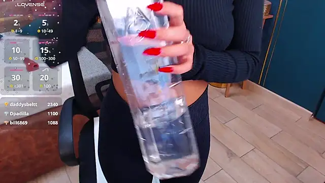 SerenaXMendez online show from 01-18-25, 12:57