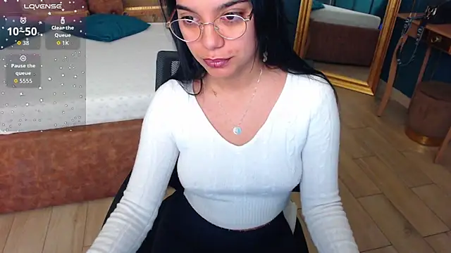 SerenaXMendez online show from 10-06-25, 03:04