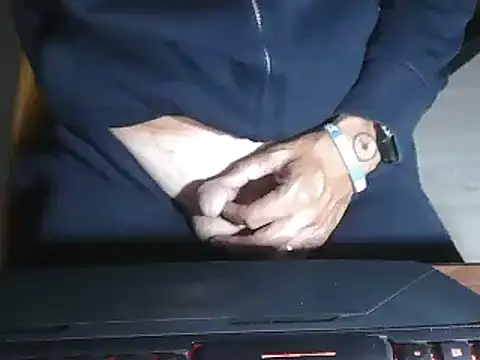 Adri gard online show from 09-29-25, 08:24