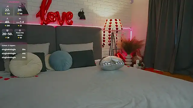 Viola  moon online show from 02-14-25, 12:57