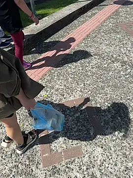 Reinacatchile online show from 12-15-24, 07:10