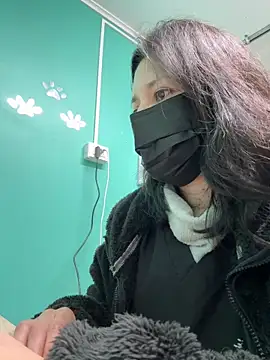 Reinacatchile online show from 09-09-25, 01:21