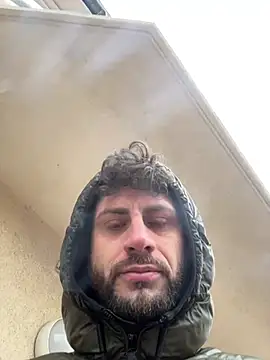 Snapshot of michifolli92 chatting on 02-05-25, 09:04 michifolli92 online show from 02-05-25, 09:04