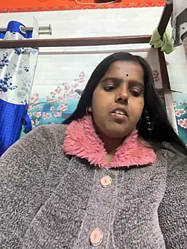 Snapshot of Beauty-queen chatting on 01-20-25, 09:56 Beauty-queen online show from 01-20-25, 09:56