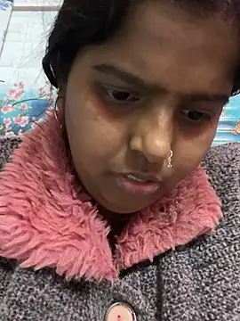 Snapshot of Beauty-queen chatting on 01-30-25, 01:53 Beauty-queen online show from 01-30-25, 01:53