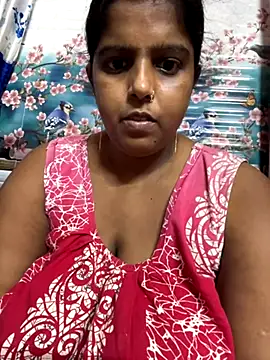 Snapshot of Beauty-queen chatting on 09-11-25, 01:44 Beauty-queen online show from 09-11-25, 01:44