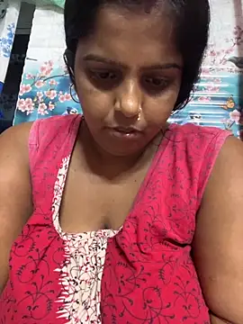 Snapshot of Beauty-queen chatting on 10-11-25, 10:58 Beauty-queen online show from 10-11-25, 10:58