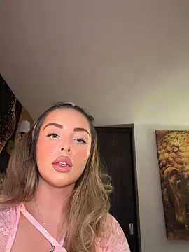 Alirawrz online show from 04-25-26, 01:14