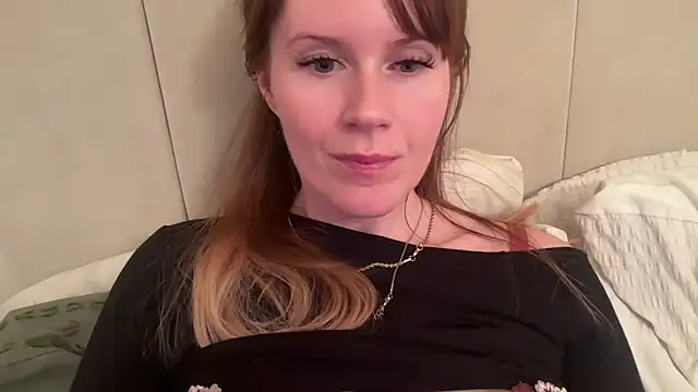 redheadrosie69 online show from 11-12-25, 07:46