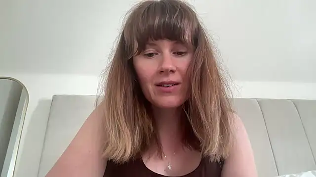 Snapshot of redheadrosie69 chatting on 05-13-26, 09:17 redheadrosie69 online show from 05-13-26, 09:17