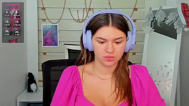 Josephine Kiss online show from 12-24-24, 05:02