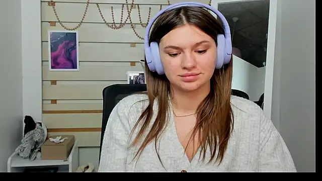 Josephine Kiss online show from 01-21-25, 07:06