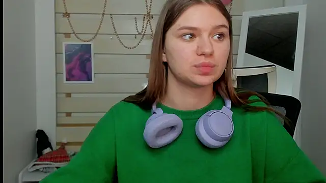 Josephine Kiss online show from 02-21-25, 01:11