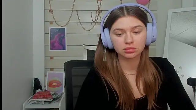 Josephine Kiss online show from 02-23-25, 04:35