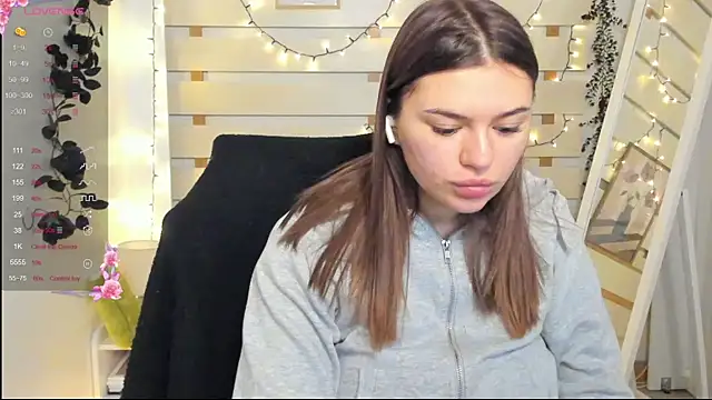 Snapshot of Josephine_Kiss chatting on 01-09-26, 12:52 Josephine Kiss online show from 01-09-26, 12:52