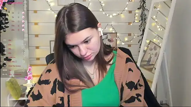 Snapshot of Josephine_Kiss chatting on 01-11-26, 01:16 Josephine Kiss online show from 01-11-26, 01:16